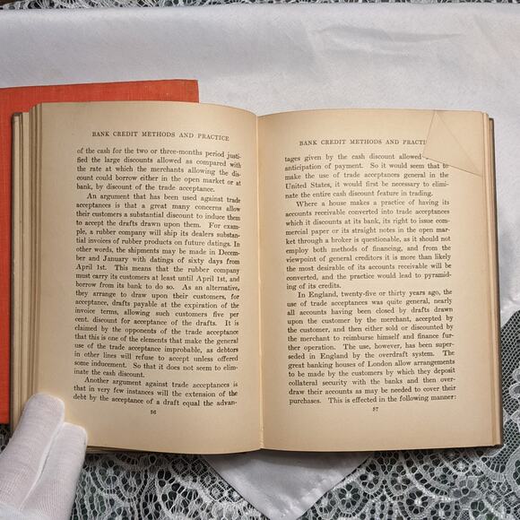 1921 First Printing of "Bank Credit Methods and Practice" Antique Hardback Book - Picture 9 of 10